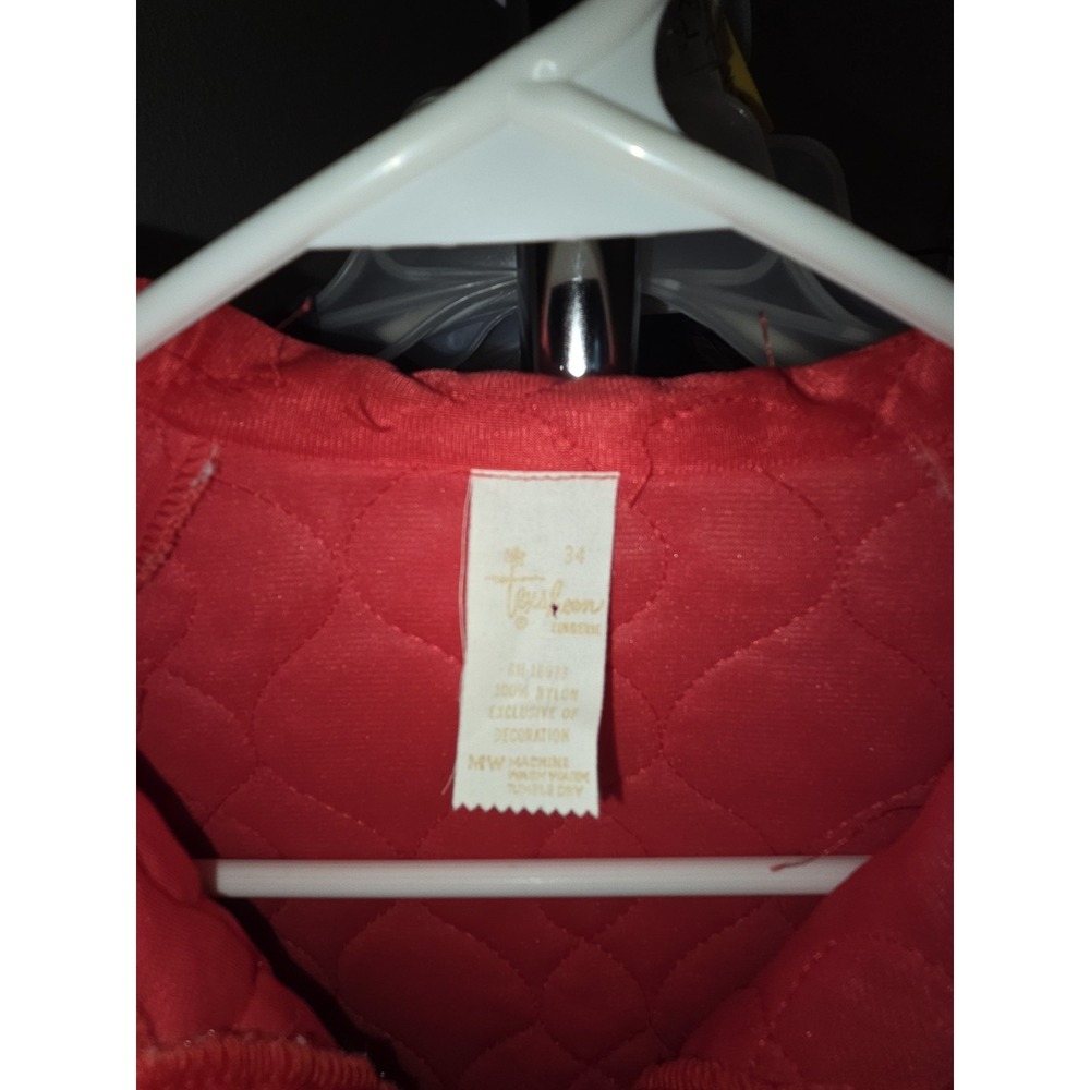 Red Womens Size Medium Lingerie Quilted Bed Coat Machine Washable - Picture 2 of 6